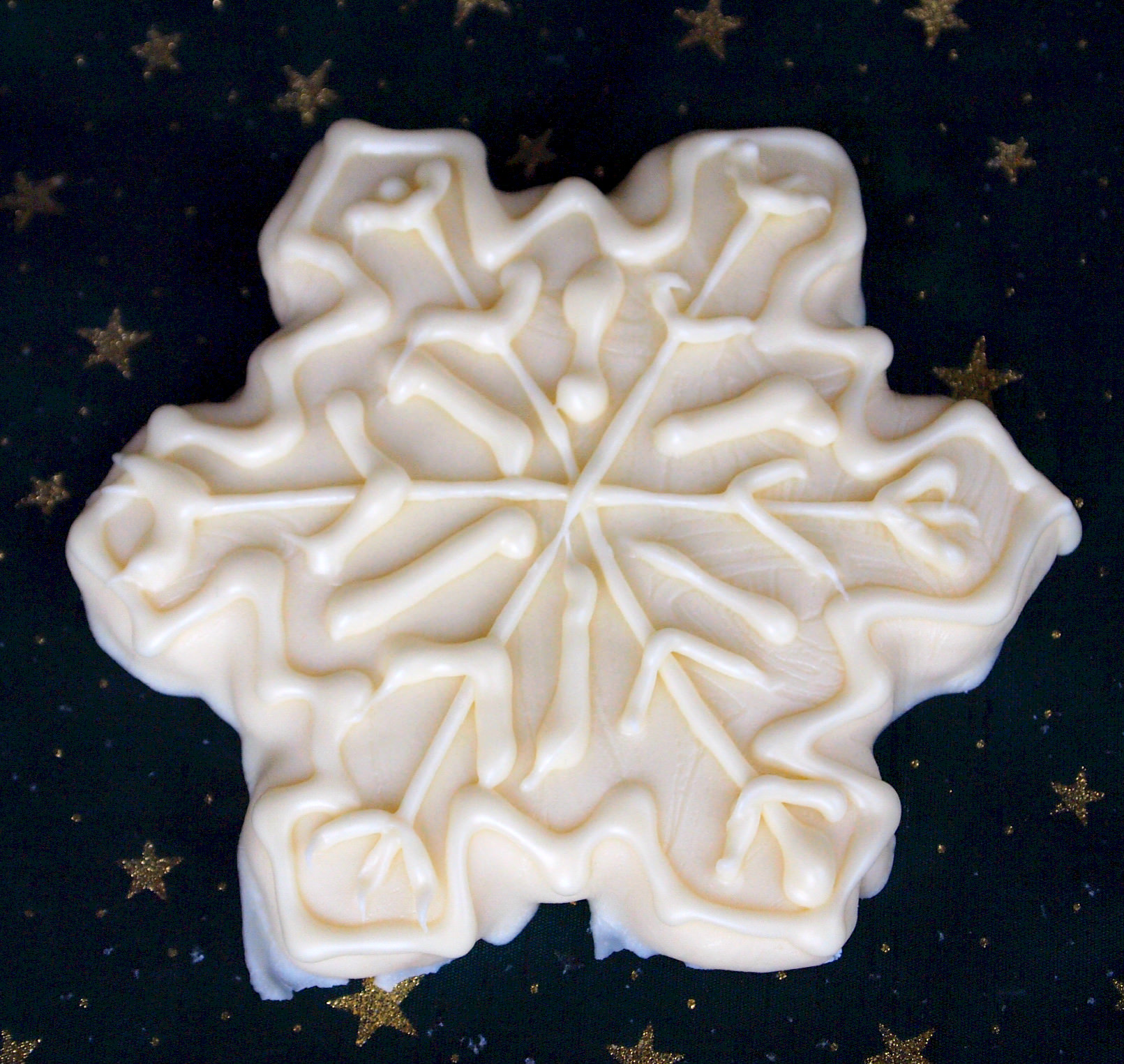 Decorated Shortbread Cookies will be the prettiest holiday cookies on your Christmas cookie platter! Get the recipe from ComfortablyDomestic.com