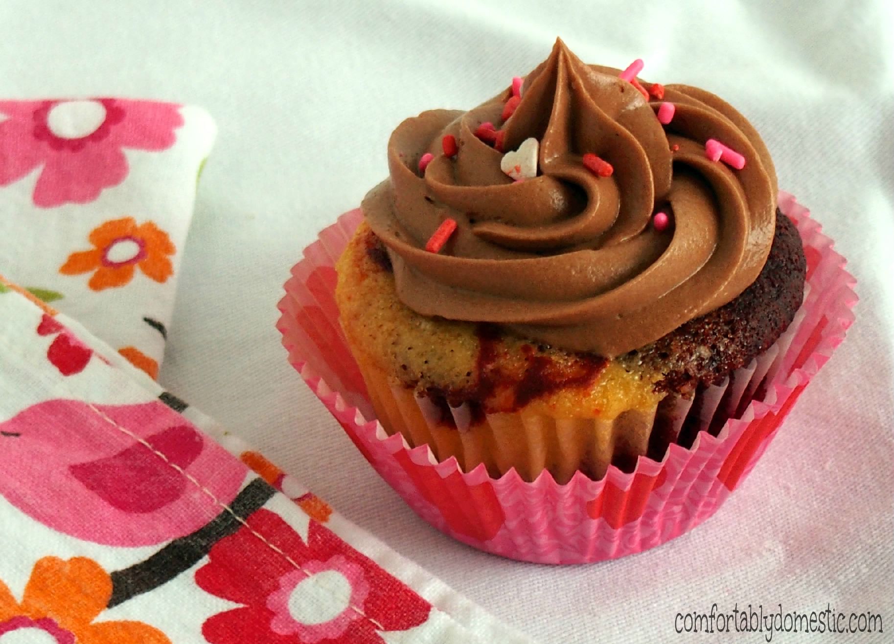 Red Velvet Vanilla Marble Cupcakes with Milk Chocolate Buttercream | ComfortablyDomestic.com