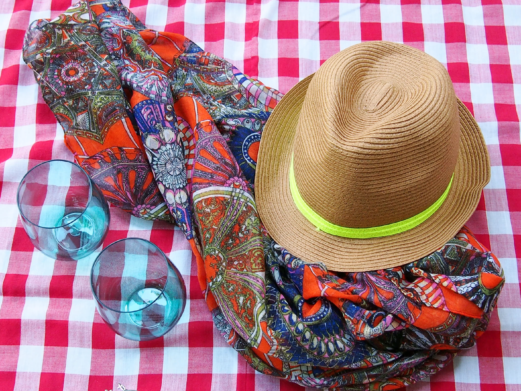 picnic fashion accessories