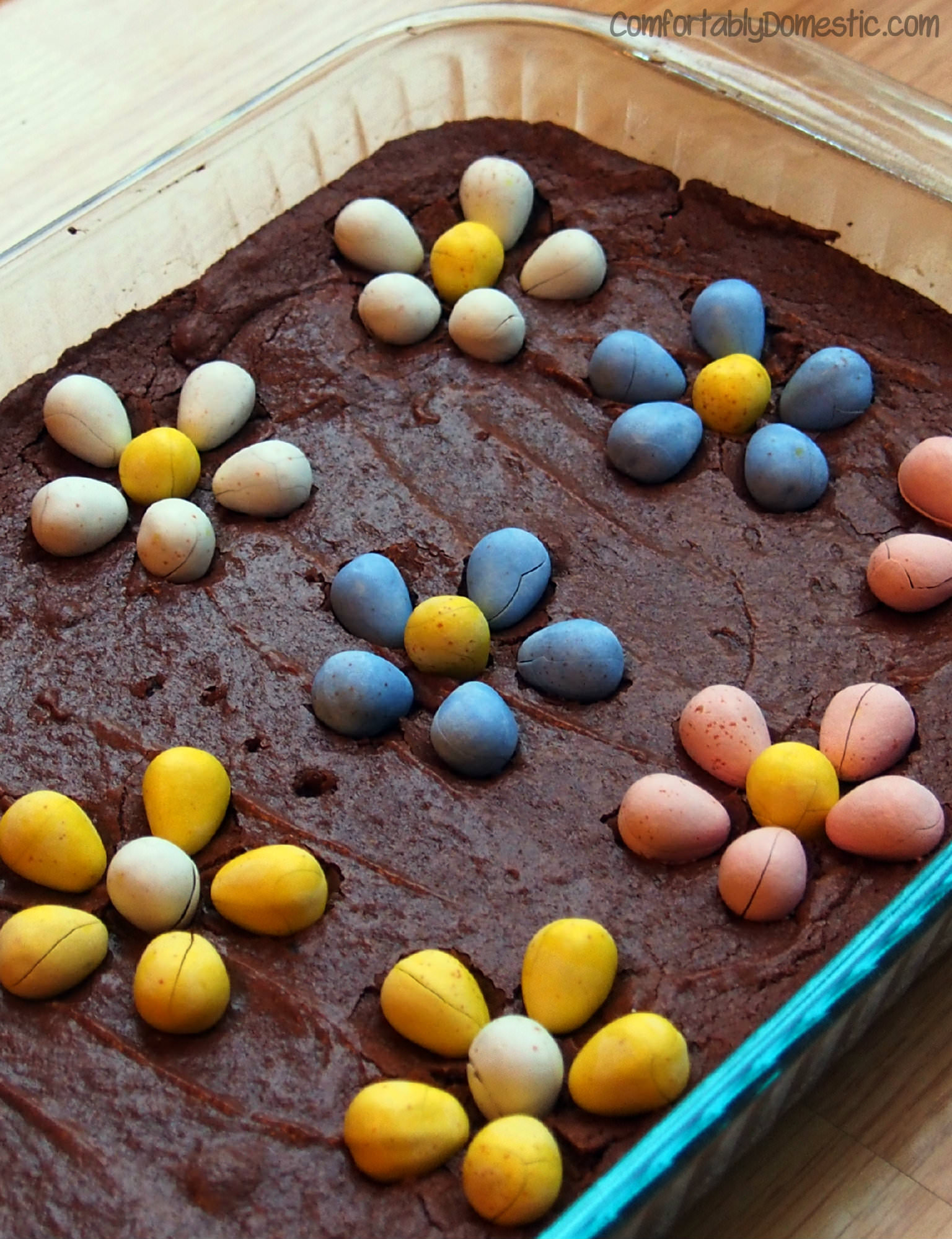 One Bowl Fudge Brownies from scratch, with Cadburry Mini Eggs | ComfortablyDomestic.com